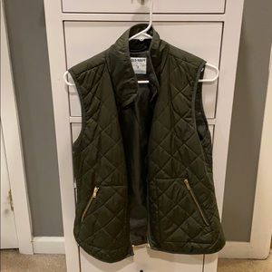 Old Navy Quilted Vest Army Green